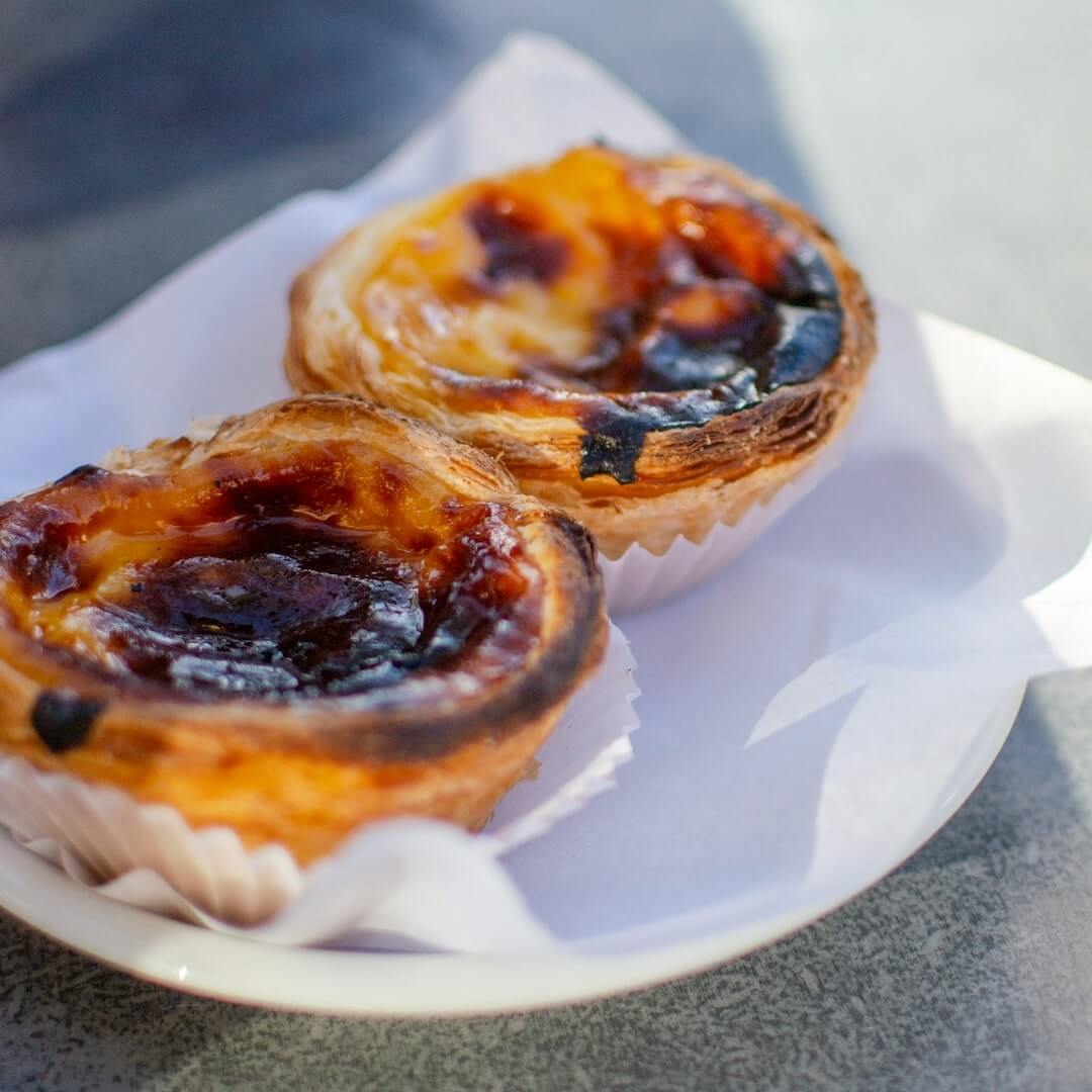 Deux pasteis de Nata au restaurant Delicias de Portugal à Champigny (51)